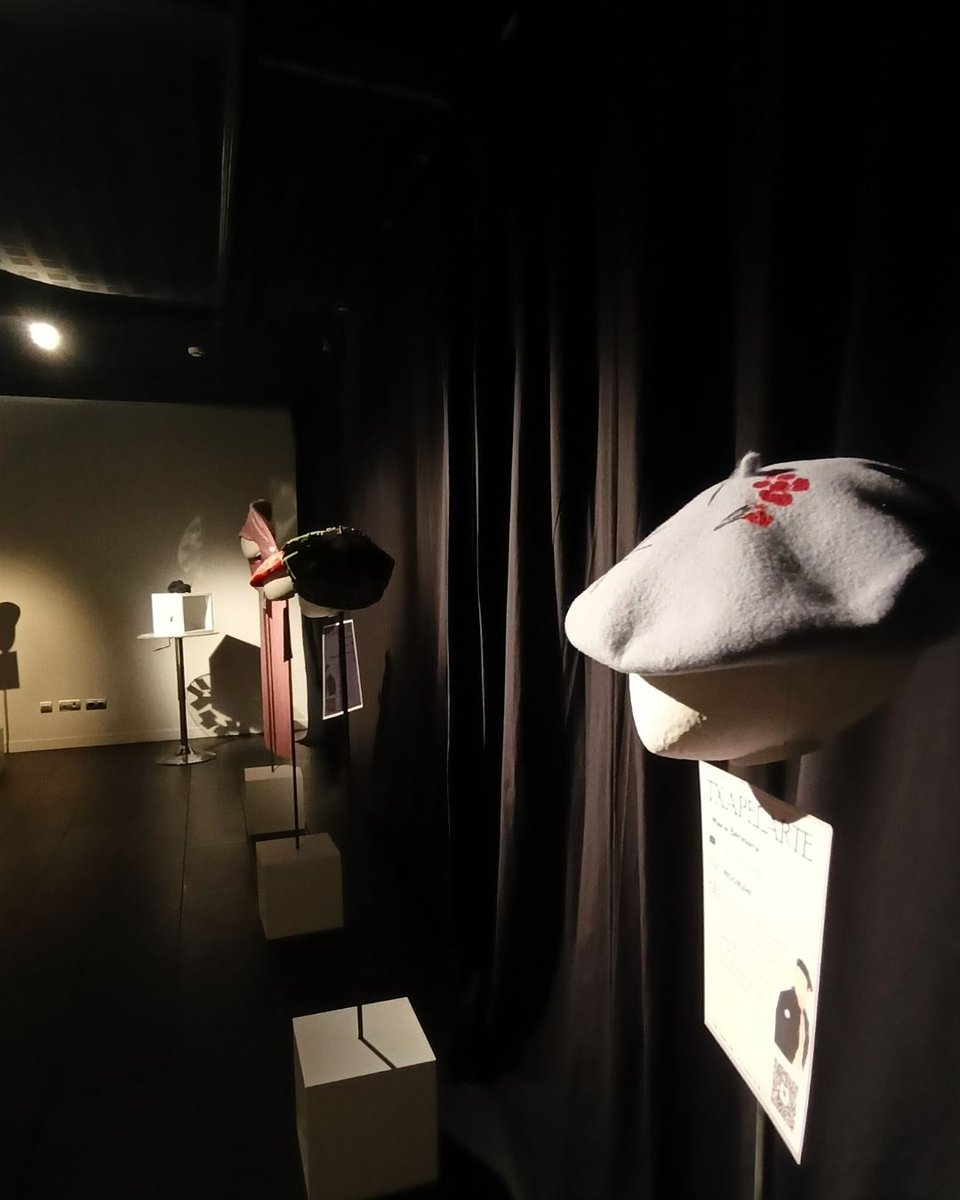 Txapelarte. Hasta el 5 de octubre en el Museo Topic. 

tolosaldea.eus/ekitaldia/txap…