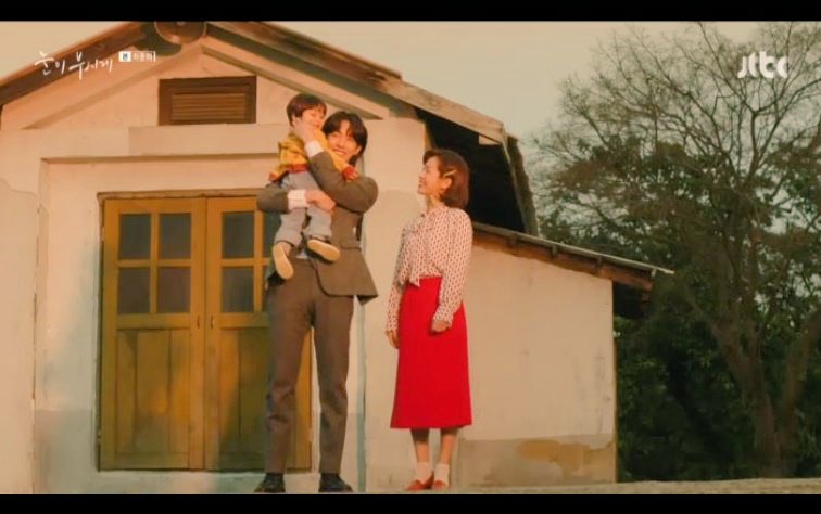 SheetalVer3949's tweet photo. As I am a sunset lover so
you'll agree with me while watching this drama as a heart warming and beautiful sunsets and cinematography in the end🫶🏻💕🌼✨
#LightInYourEyes #NamJooHyuk #hanjimin https://t.co/qgFlWlNX3G