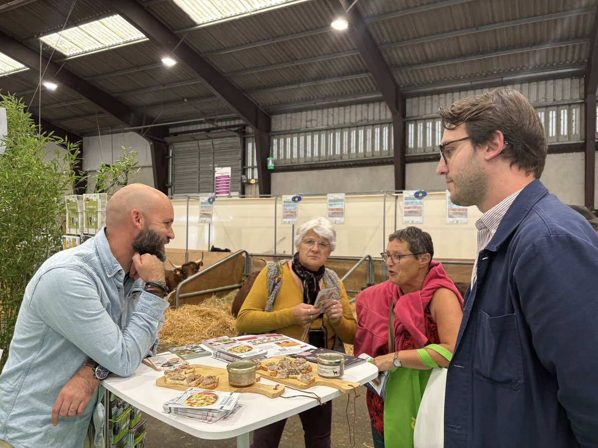 #SPACE25
Jour 2. Le stand accueilli de nombreux jeunes intéressés par la filière. Une dégustation de terrines de chevreaux a été organisé dans le cadre de Cabri + Bretagne. Un autre moment convivial a eu lieu sur le stand pour la remise des prix des éleveurs #caprins de la région