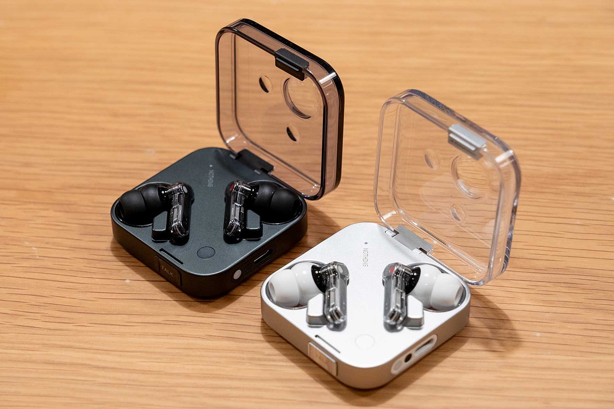 avwatch's tweet photo. Nothing、ケースの内蔵マイクで高品質通話できる「Ear (3)」 https://t.co/OmDS3DaKWD #Nothing #Ear3 https://t.co/HFZXHj1fdd