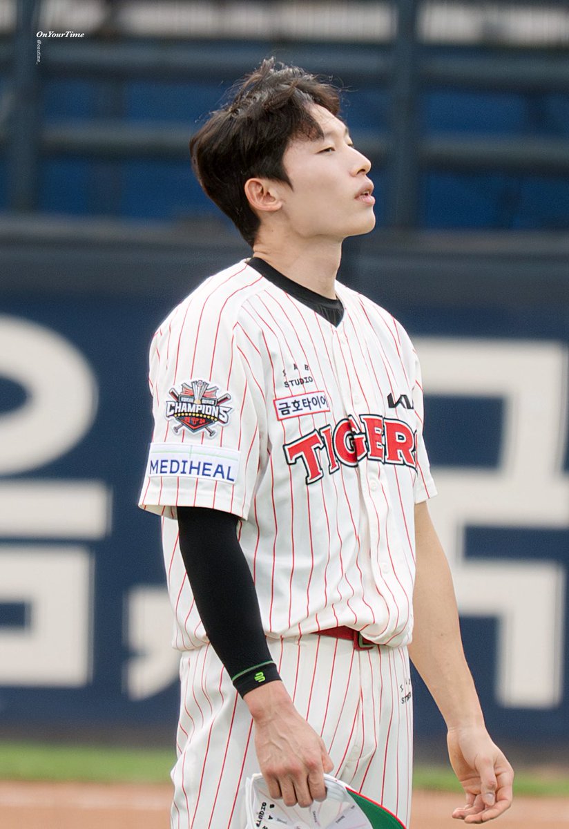 올리는계정 tweet media