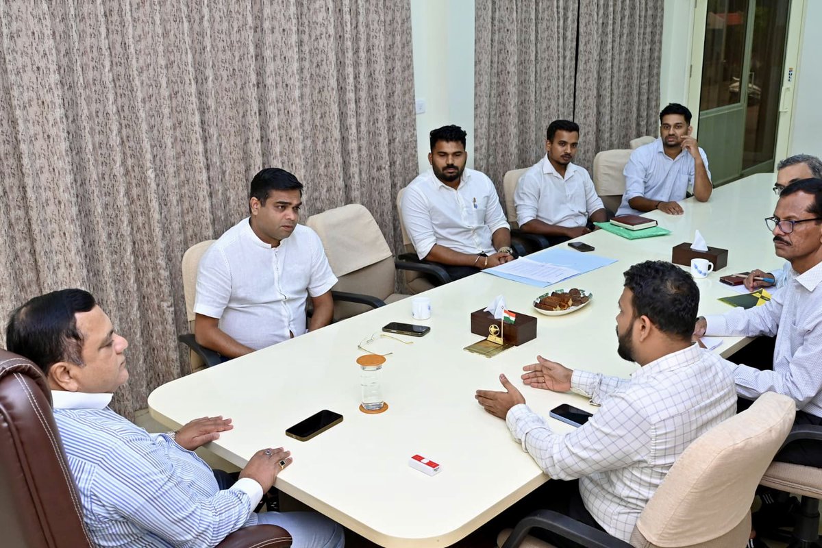 Held a productive meeting with Shri <a href="/JitArolkar/">Jit Arolkar</a>, Hon’ble MLA of Mandrem, at my New Vaddem office to review important development matters from his constituency.

Key focus was on the proposed Panchayat Ghars at Tuem and Arambol. Along with the Director of Panchayats, Deputy