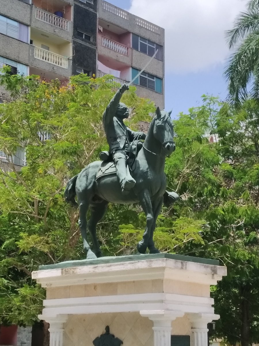 "El día que no haya Combate, será un día perdido"
#TumbaElBoqueo 
#SinPerderUnDía