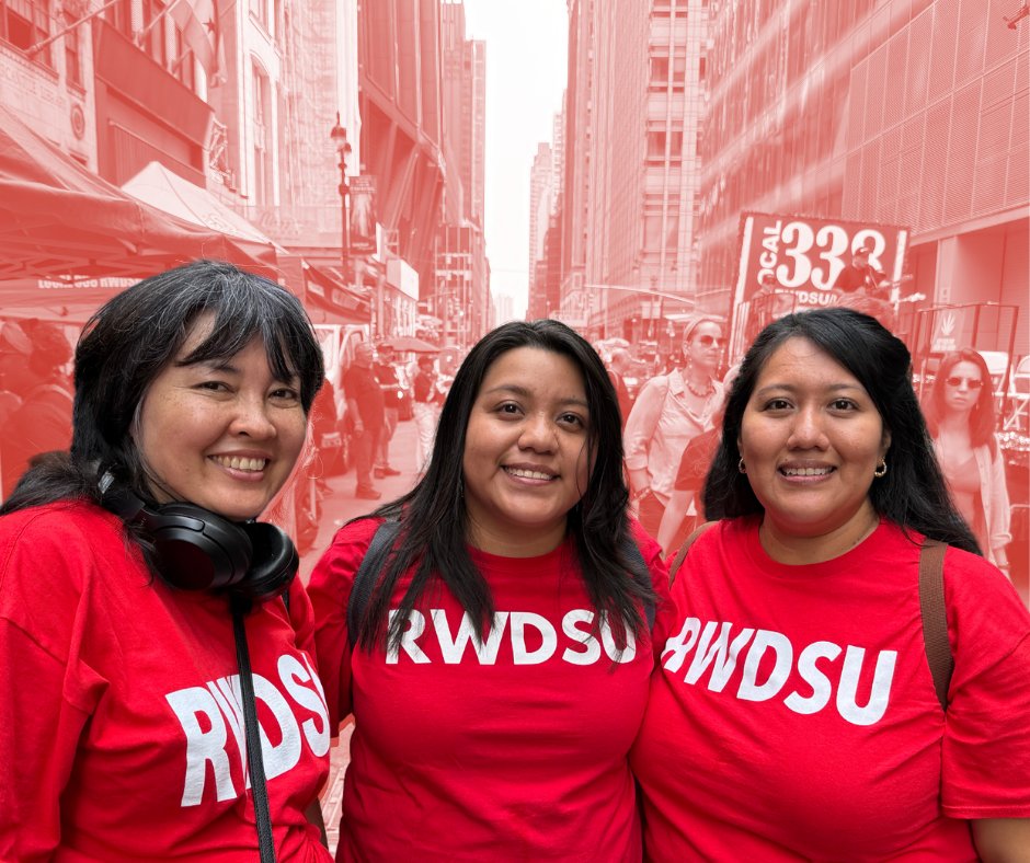 RWDSU's tweet image. Solidarity is more than a word — it’s our daily practice. RWDSU members look out for each other, on and off the job, because when workers support one another, everyone wins. 🤝
#Solidarity #UnionStrong