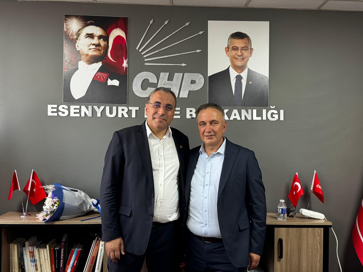 Esenyurt örgütümüz, kongrede yine bir demokrasi örneği sergiledi.
Kazanan sadece Cafer Çakmak değil; kazanan Cumhuriyet Halk Partisi oldu!
İlçe Başkanımızı yürekten kutluyorum.

Bu büyük aileye yakışır bir olgunlukla yarışan geçmiş dönem ilçe başkanımız Hüseyin Ergin’e ve tüm yol