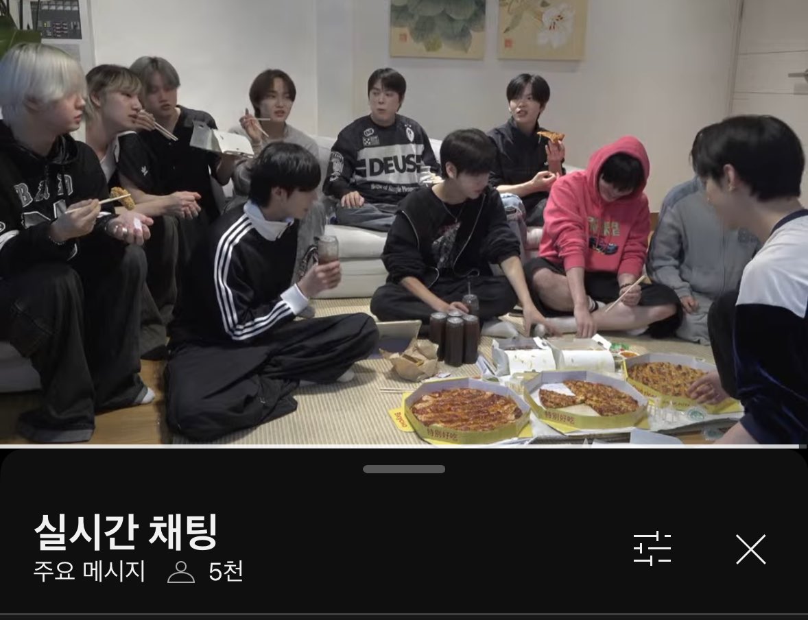 team8919's tweet photo. 아 준호 ㄱㅇㅇ https://t.co/dfdpEZYknd