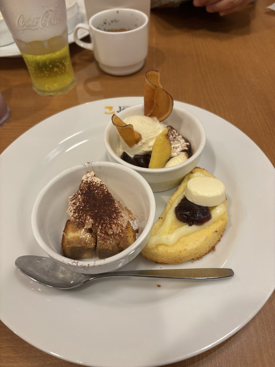 ギミッカーくま (@MKFRliD9sLY98wP) / Posts / X