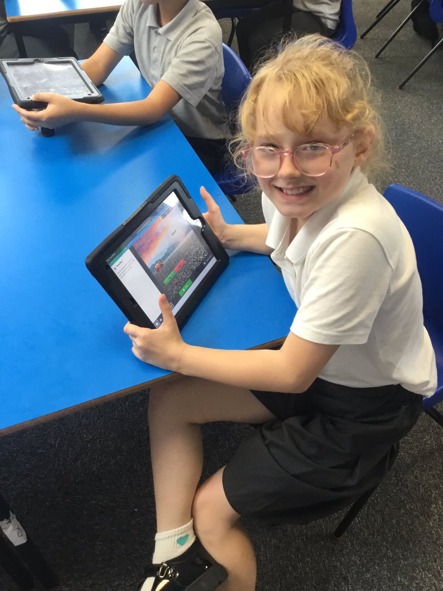 Willows_Primary's tweet image. Coding in Year 5 this afternoon. We have been looking at speed variables and how they can change how fast or slow our cars travel across the screen. #lovelearning #problemsolver