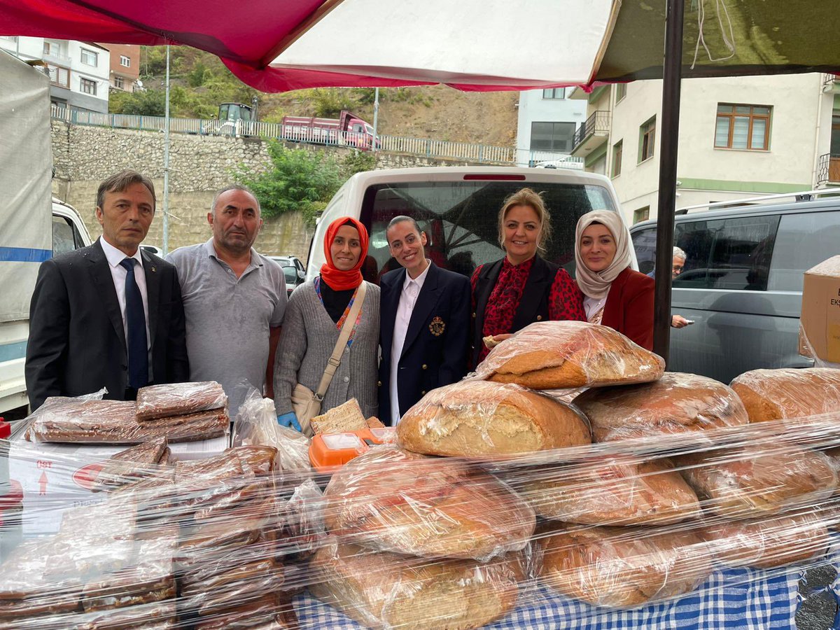 📍 GÜMÜŞHANE – KÜRTÜN
Bugün Genel Başkan Yardımcımız, Bölge Başkanımız Müjde Kotil ile birlikte Gümüşhane’mizin güzel ilçesi Kürtün’de teşkilat çalışmalarımıza Bismillah diyerek başladık.

Nerede bir mahalle, nerede bir köy varsa orada AK Kadınların alın teri, emeği ve izi var.