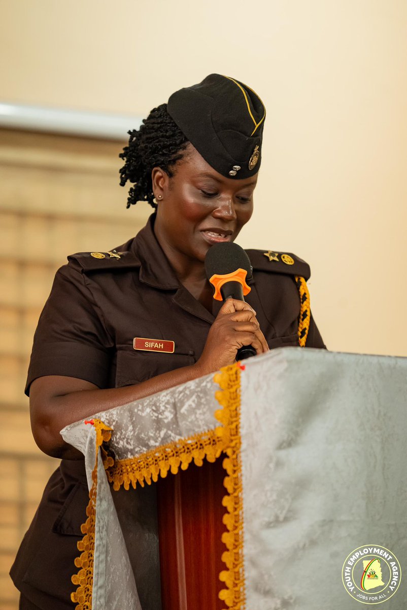 yeaghana's tweet image. The Deputy CEO of YEA, Abubakari Saana Abdul Kudus, has opened training for the first batch of 5,000 Prison Assistants at the Prison Training Academy, Roman Ridge—creating jobs for youth & supporting national security. 🇬🇭
#YEAGhana #JobsForTheYouth #NationalSecurity