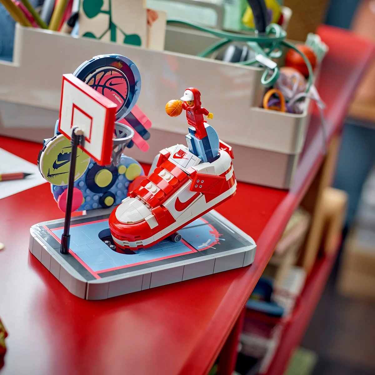 sdmlinks's tweet photo. 🚀 Lançamento:
🧱 Novos LEGO x Nike.

Nike x LEGO "Dunk Trickshot"
454 peças para montar.

Na LEGO: https://t.co/6UfnYnCdmw https://t.co/EnHOQvOdhy