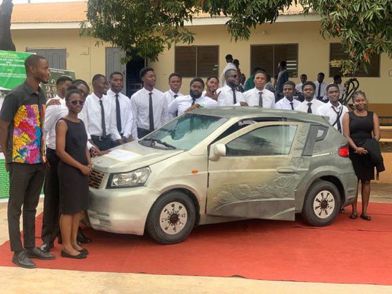 knust_pulse's tweet photo. KNUST’s innovators never disappoint 🫡🧠

Final-year students from BA Integrated Rural Art &amp; Industry and BSc Automobile Engineering have assembled “Nyansapɔ,” an electric car that brings together creative design and engineering expertise. 

#KnustPulseInforms https://t.co/XJ7DiDBHWf