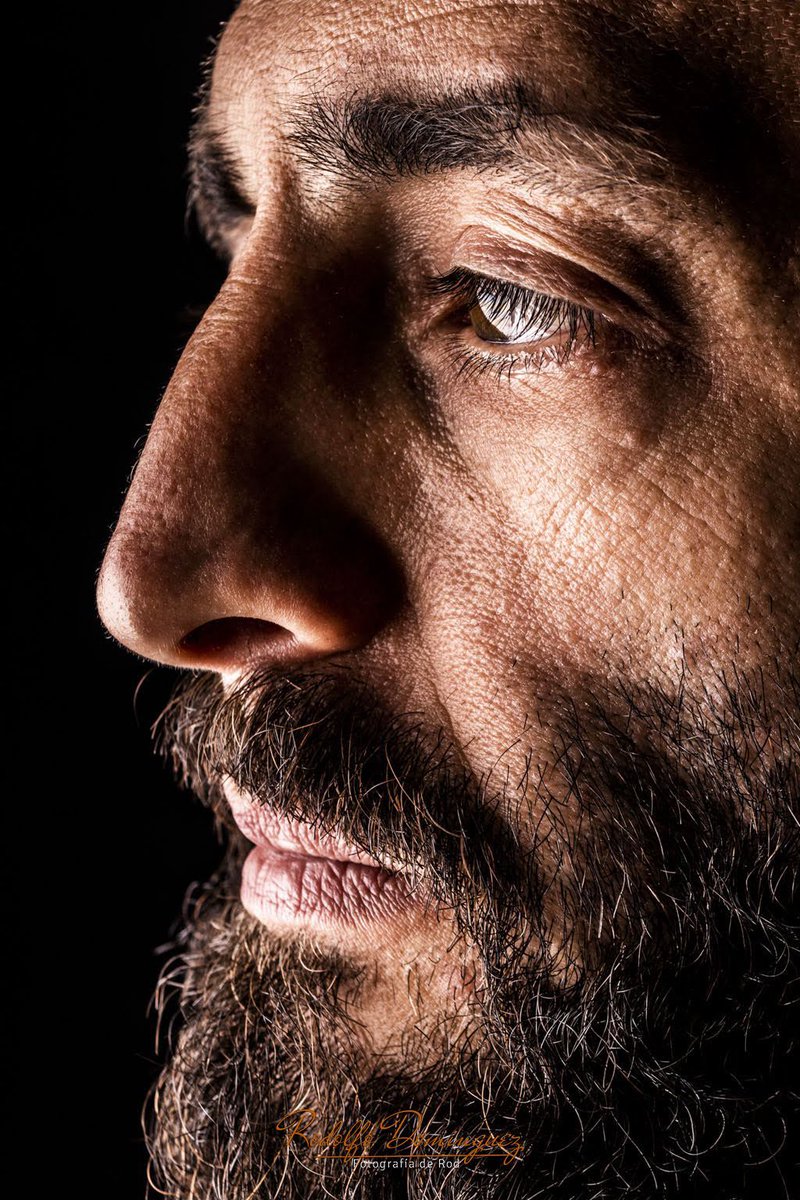 Retrato
.
Mod.: @lichtstyle__ 

#fotografiaderod  #gayart #desnudoartistico #fotografoslatinos #circulodearteeroticolatinoamericano #eroticlife #tbt #tbt❤️