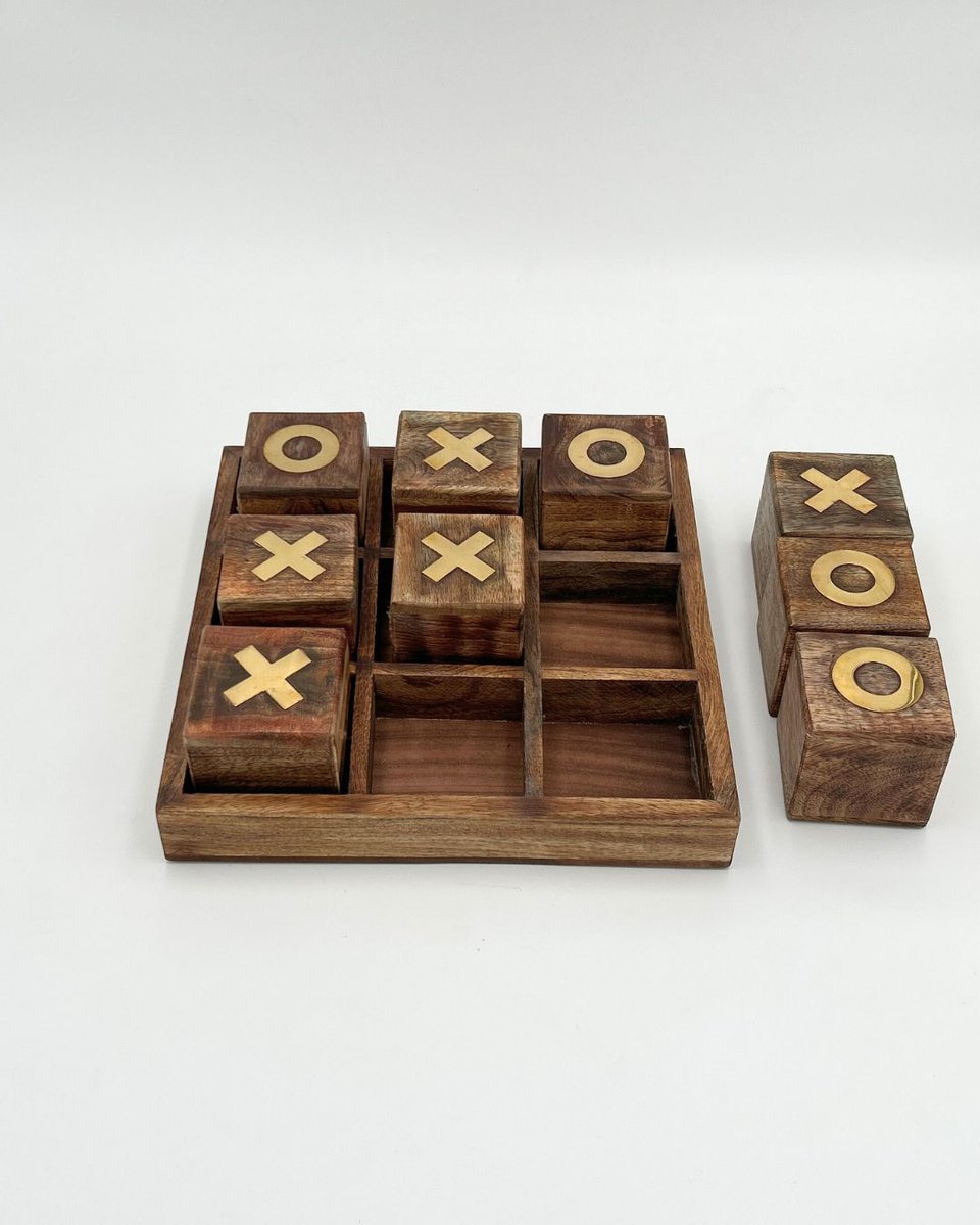 لعبة إكس أو خشبية بقطع ستيل ذهبي – تصميم فاخر - لعبة إكس أو خشبية فاخر
#لاغت #ديكور #اثاث #تصميم_داخلي

lart.co/GYGAonz?from=s…