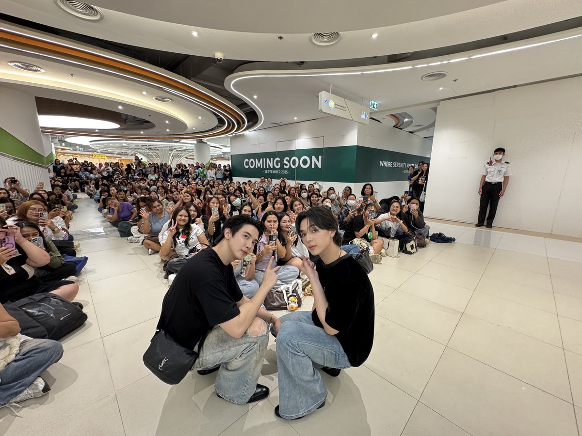 MchoiceTH's tweet image. ขอขอบคุณแฟน ๆ ทุกคนทั้งทีมหน้างาน และหน้าจอ ที่คอยส่งความรัก และกำลังใจมาให้ ‘แม็กกี้บาส’ ในวันนี้มาก ๆ เลยนะครับ ไว้เจอกันใหม่ครับ 😙🫰🏼

MAXKYBAS FOREVER YOUNG
#DestinyClinicxMaxkyBas
#maxky_rp 
#6CODE #MaxkyBas
#MchoiceArtist