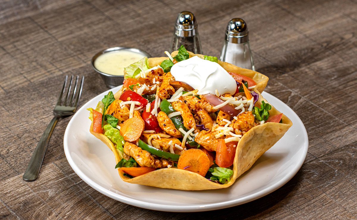 MEXICANS MAKE THE BEST CHICKEN SALAD?!?!?!
duncanvilledash.com/v/lUoDMx
#salad #chickensalad #mexicanchickensalad #foodie #Mexico #cuisine #mexicanindependence #mexicanheritage #chicken