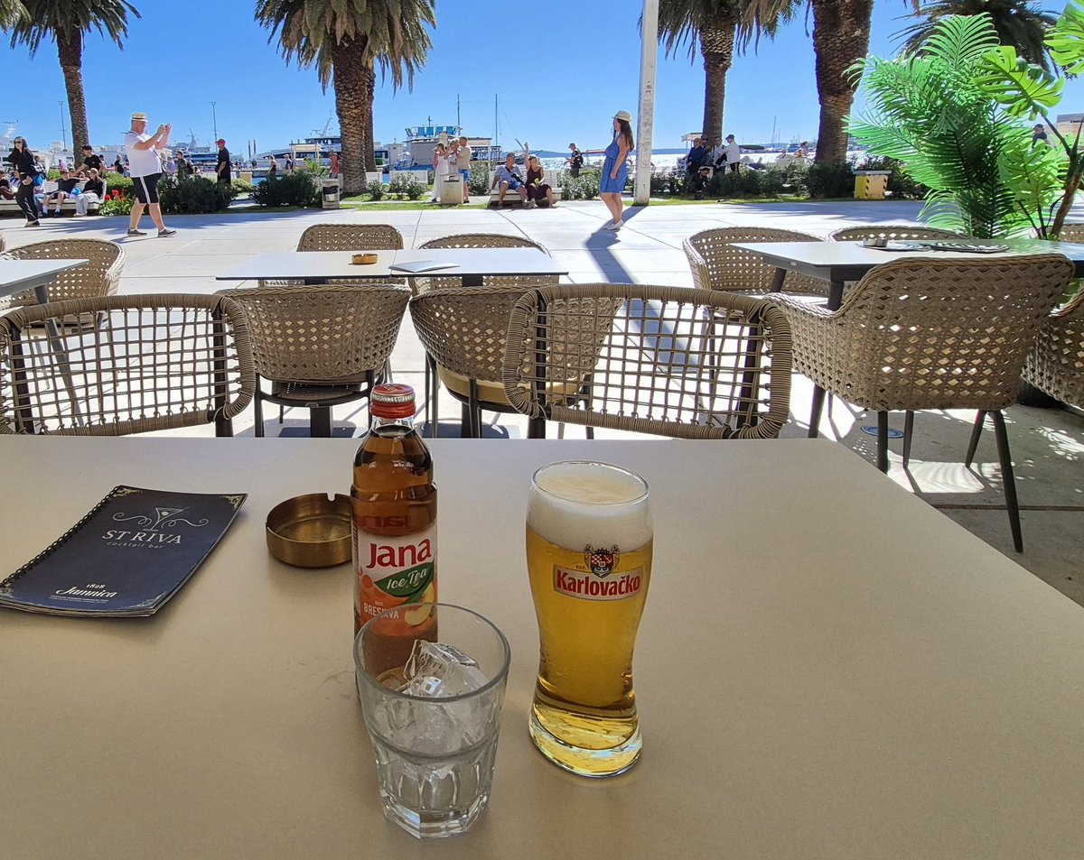warriorboy67's tweet photo. Beer o'clock. Northern beer in a southern town. Sacrilegious!!. Žena's happy. Bloody northerners.
Cheers thrillseekers.
#SplitRiva 😄👊🏼🍺🇭🇷💪 https://t.co/UzI3eDcGOu