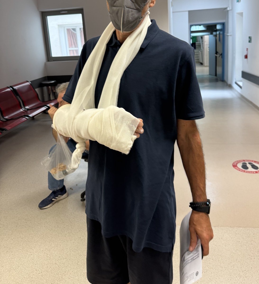 Βασίλης - Ντουλάπι άσο ημίχρονο διπλό τελικό.