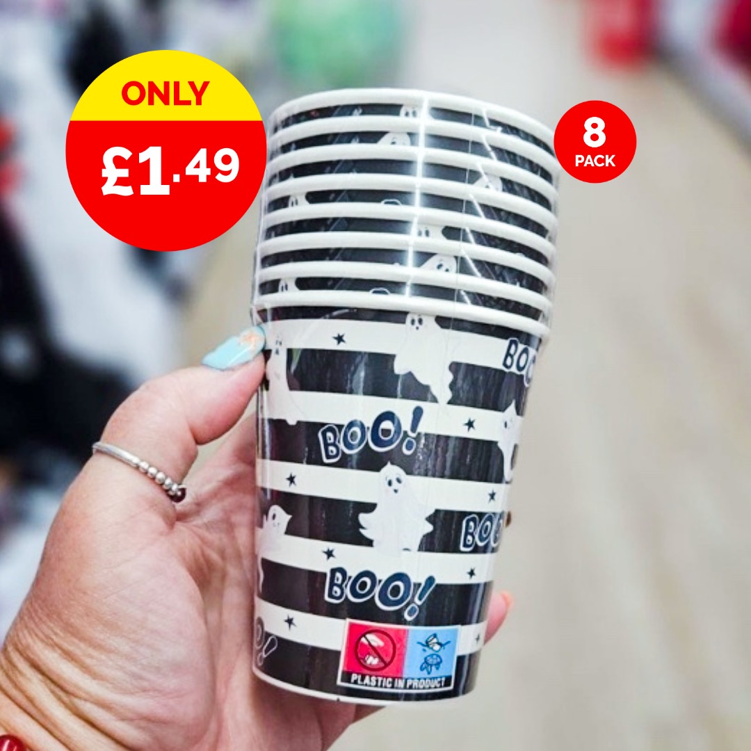 Poundstretcher1's tweet image. Planning a Halloween party? Stock up on our spooky themed disposable tableware at your local Poundstretcher🎃

 #disposabletableware #halloween #halloweenparty #homedecor
