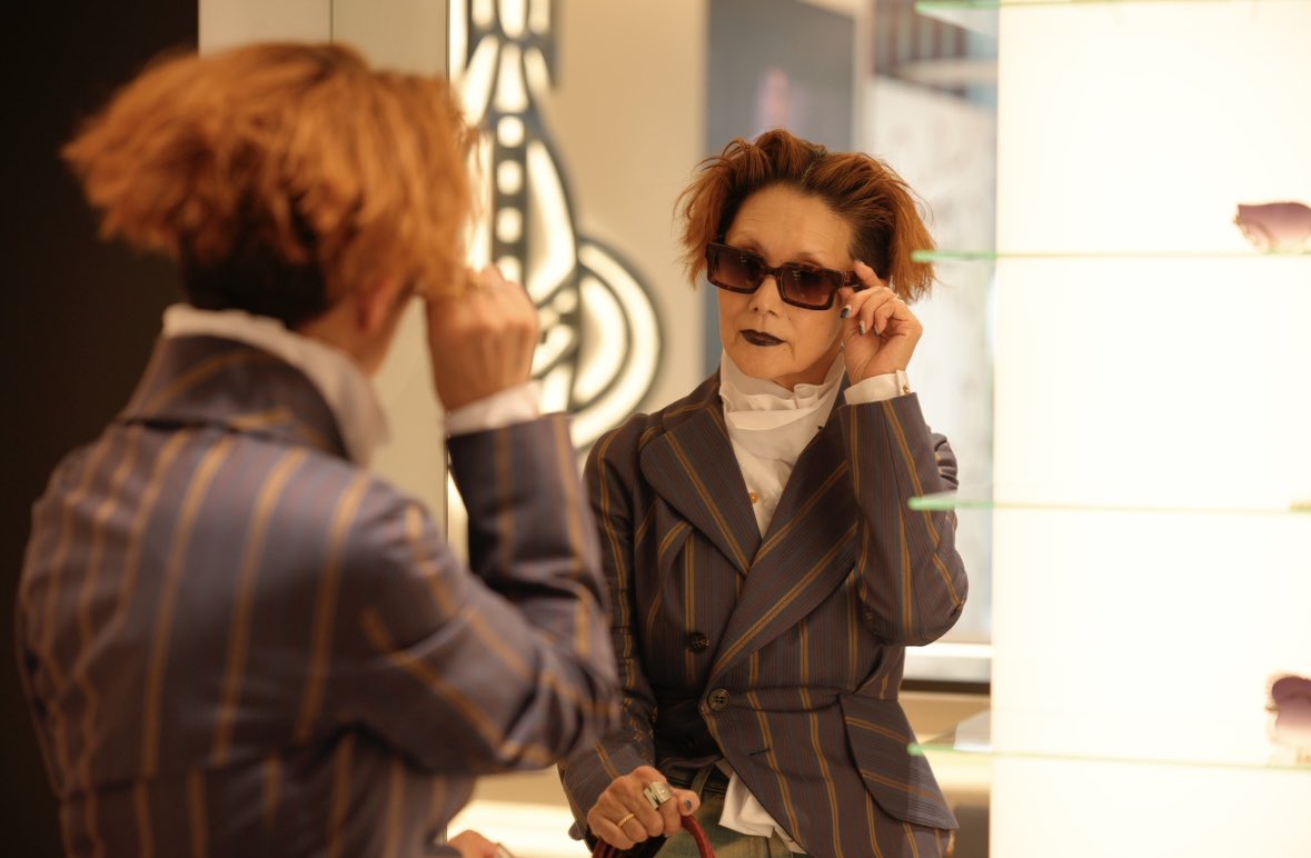 marinatsukides's tweet image. Vivienne Westwoodの新しいShopが青山にオープンしたので行ってきました👜👠

Vivienneとの時間は長いの…..
70年代にMalcolm McLarenとロンドン・King’s Road430にお店を構えた姿に憧れて、
90年代にその「Let It Rock」で真っ赤なチャンキーヒールを買ってからファンに.....…