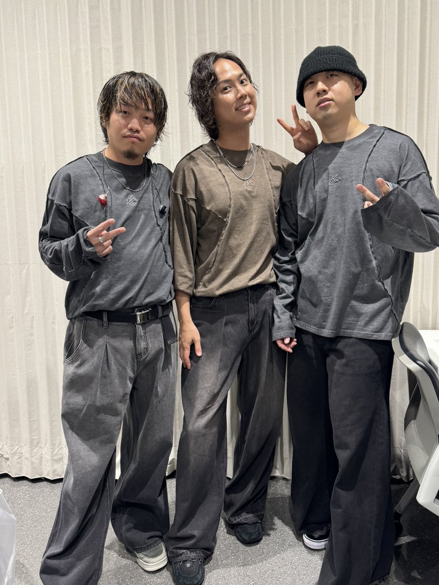Soy_drums's tweet image. 始まりましたMA55IVEのツアー‼️
ドラムで参加させて貰ってます🔥
RAMPAGEツアーから引き続きみんなと関われて幸せです❣️
きっしー率いる最高バンドで最後まで駆け抜けます🔥
#ma55ive #empirecode