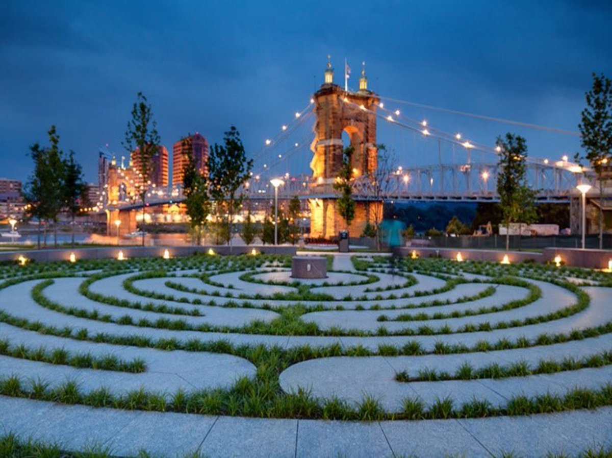 prusconstruct's tweet image. Smale Park brings joy to thousands—and our crews helped make it possible. Thank you for your hard work.
#ThanksForBuilding #ConstructionAppreciationWeek #PrusProud