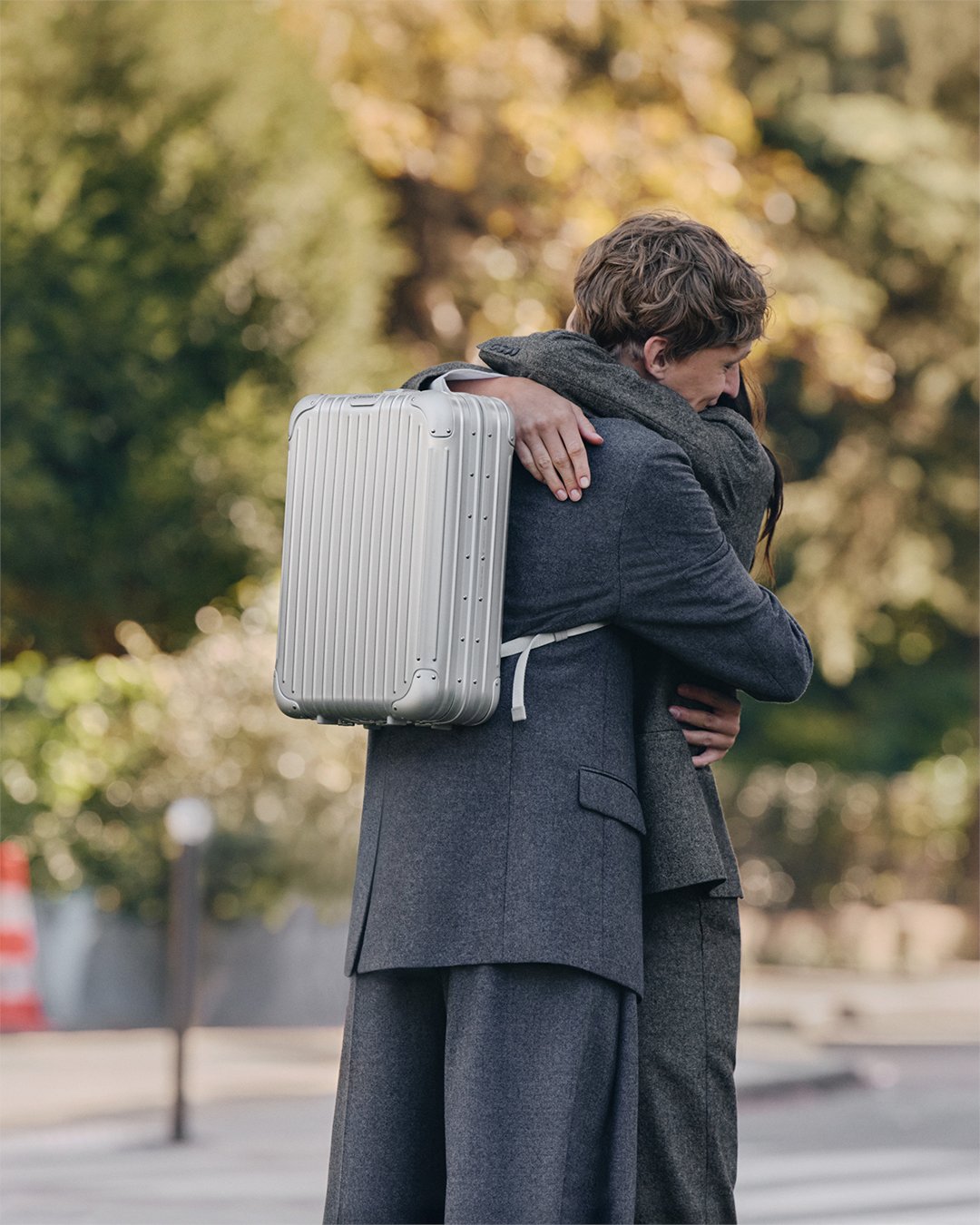バッグ RIMOWA 画像・写真】RIMOWAが初のレザーバッグ 高級スーツケースの伝統