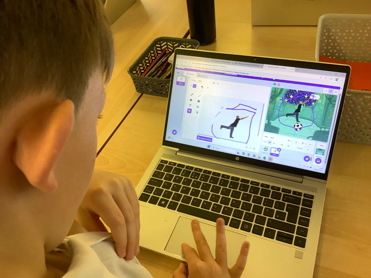 SaintAnthonysPS's tweet photo. P6/5 coding during ICT @RosJLee #LearningForTheFuture #Technology #Fun https://t.co/UDngxw3of1