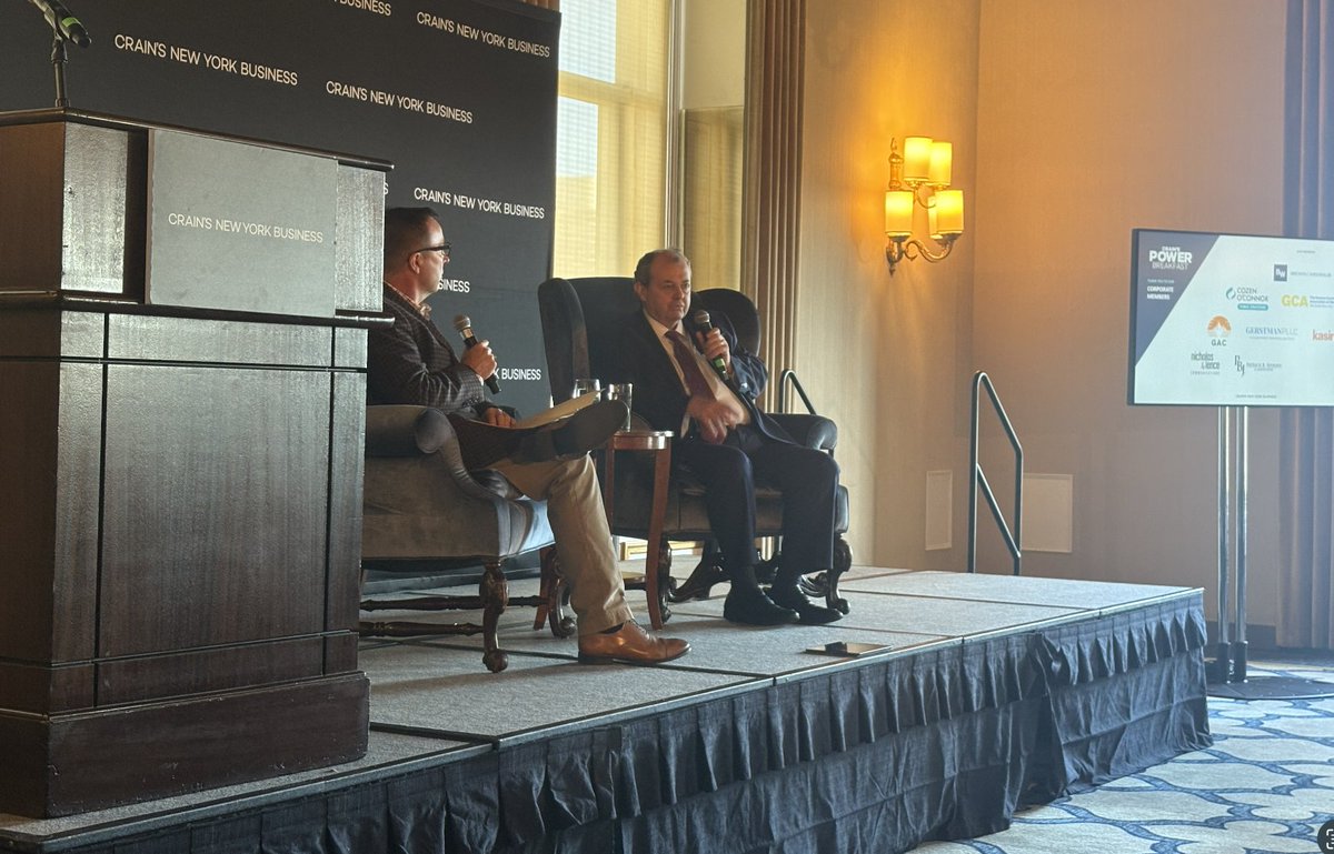 "We’ll be looking to work closely with Mayor Mamdani if he is the mayor," REBNY prez Jim Whelan says at a Crain's breakfast.

They met recently &amp; discussed areas of agreement on upzoning &amp; vouchers, and disagreement on rent freeze.

"He's very personable ... a very good listener"