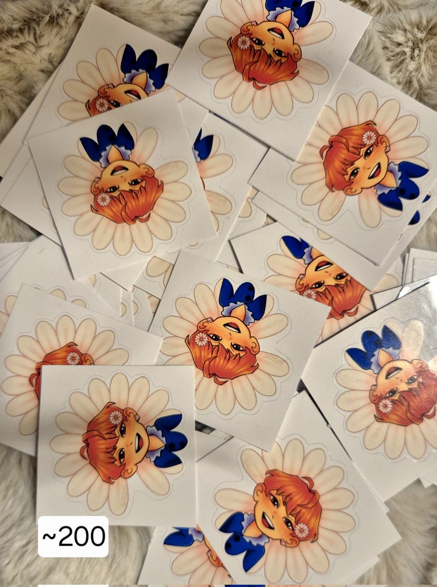 aqvsh5's tweet photo. Hello i will be handing out a lot of freebies for gdragon in paris around 1-2hrs before the doors open 🫶 will post my concert outfit later on so im easier to find 🫶
#GDRAGON #GD #GDWORLDTOUR #PARIS #GDRAGONINPARIS https://t.co/HRCKn2F76w