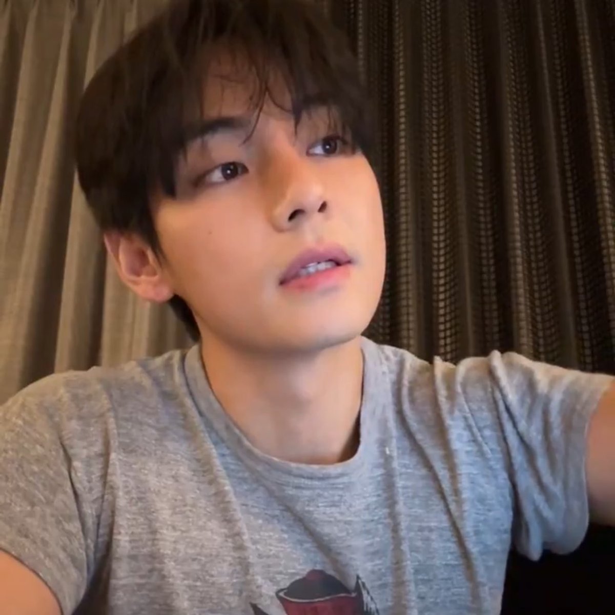 ୧ 🍓 (@darlingthv) on Twitter photo this haircut on him is absolutely adorable 🥺 this haircut on him is absolutely adorable 🥺