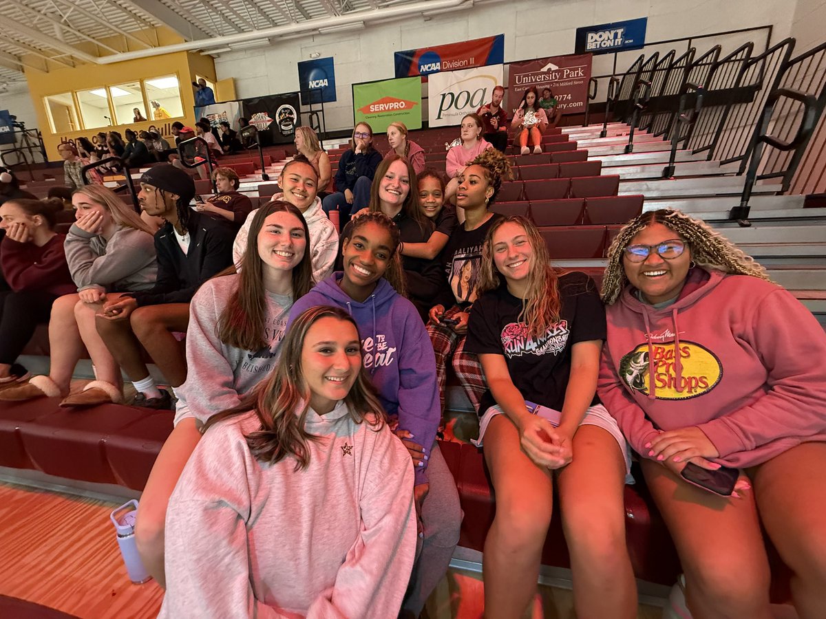 Recap from a great first day of practice yesterday! Fitness testing, sprints, hoops, and wrapped up the night watching SU Volleyball grab a home win. October 15th can’t come soon enough!