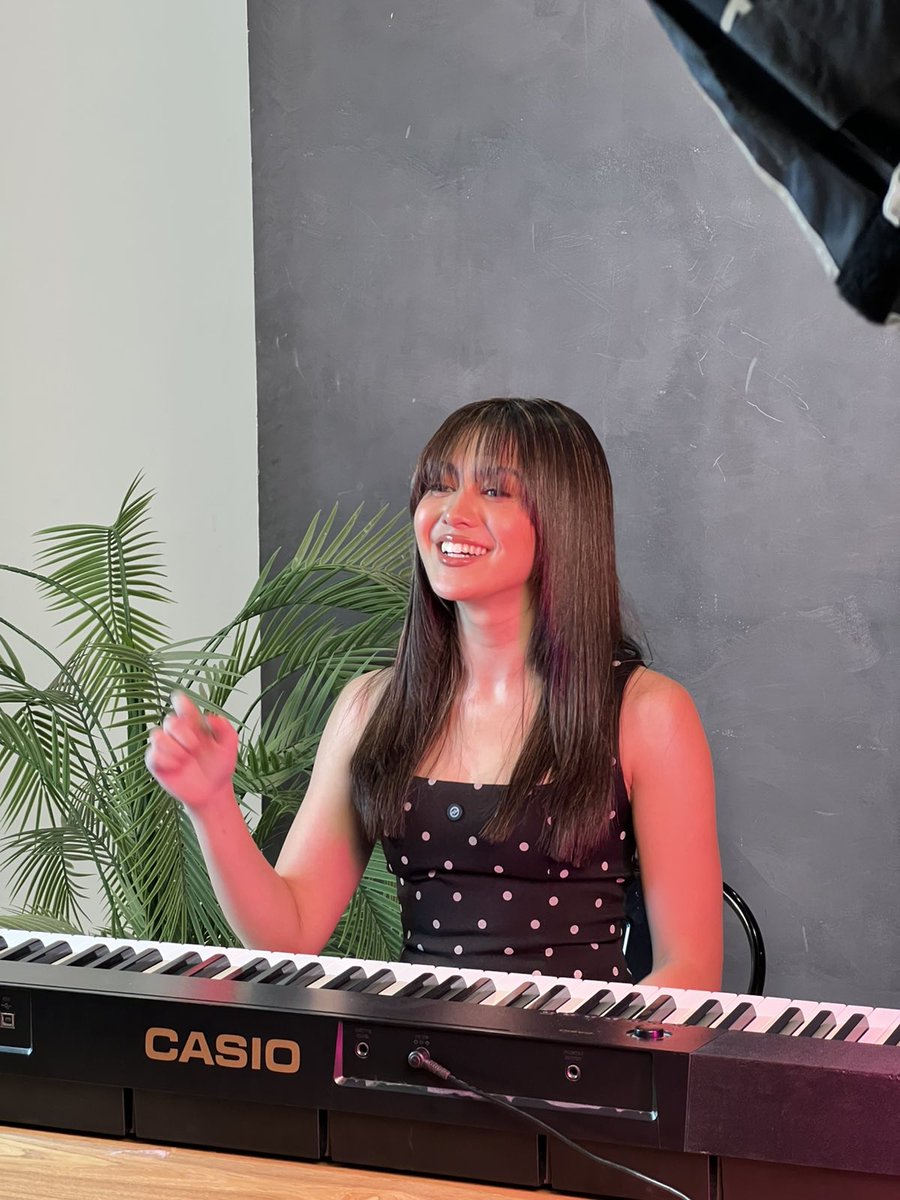 TeamAtasha_OFC's tweet photo. Please RT/Reply/QRT "Lin Our Talented Pianist" A-Z along with the tags!
TRUTH UNDER PRESSURE
#ATASHACrossingLINes
#BGTSPressingMatters | #BadGeniusTheSeries https://t.co/wuFxpQtfOq