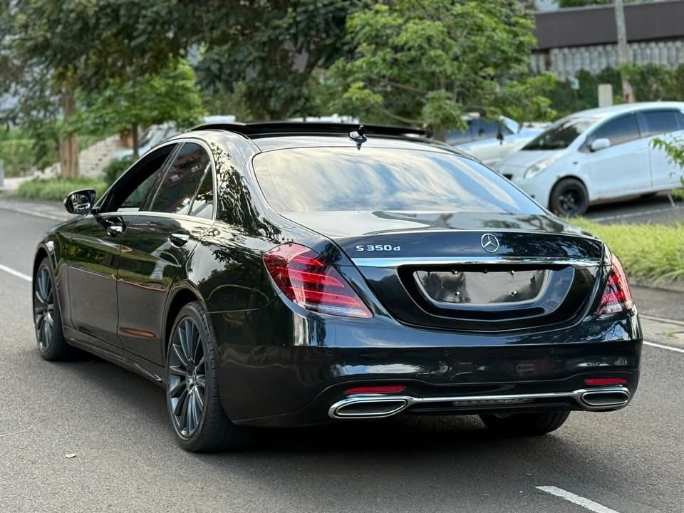 lanefastdeals's tweet photo. 2019 MERCEDES BENZ S350D AMG-SPEC.
✅️3000cc turbocharged Diesel engine.
✅️286 Bhp
Kes 8,050,000/=
Cometmall By 2025 KES 196.6 #SecurityIkoChonjo Mama Mboga Promise #OppositionMoles https://t.co/vWNbHXOlZR