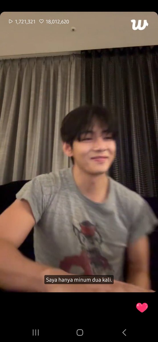 Bang, kmau lagi jatuh cinta banget nih kayaknya....🥰🥰🥰😋