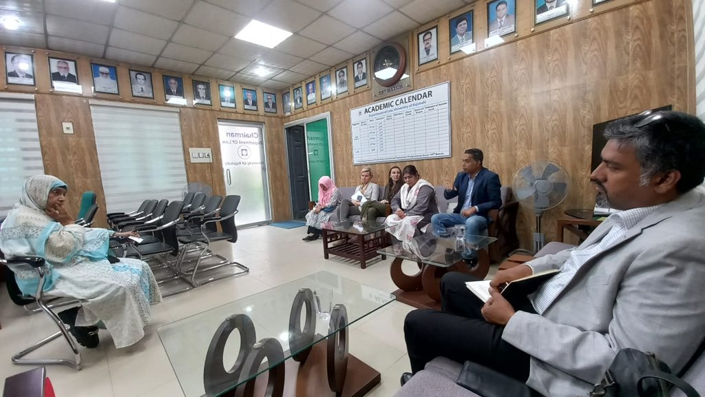 BD_Access_J4C's tweet image. Today’s @UNICEFBD and @UNDP_BD jointly visited intervention for ensuring access to justice for children. This visit focused on justice workforce’s working modalities to reintegrate children who is in conflict and contact with the law and there’s families. Meet the Judges of the