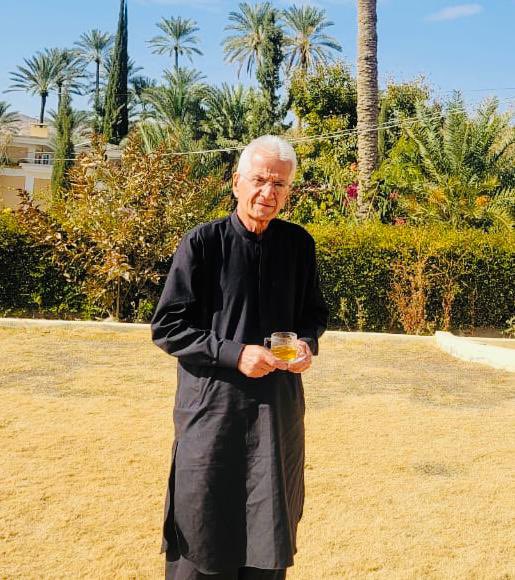 خوبصورتی وہ ہے جو خوشی دے اور یہ کہ فطرت کی خوبصورتی ہمیں سکون دیتا ہے جس طرح بچے کسی بھی گھر کی رونق ہوتی ہیں   اسی طرح اعلی خیالات اور نظریات کسی بھی سماج کی حسن اور زینت ہوتی ہیں