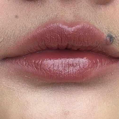 queerisy's tweet photo. TERCANTIKKK berhasil bikin ombre lips engga kaya orang sariawan atau panas dalam cuma pakai produk lokal 🥹🥹😭

brandnya? WARDAH https://t.co/jRm6AL8Su1