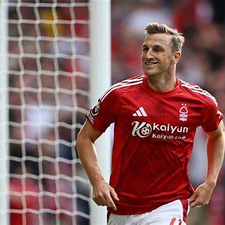 _georgeokoe's tweet photo. 🔍 Top Targets & Forwards
Joao Pedro (Chelsea): in red-hot form, lots of attacking returns.
Chris Wood (Nottingham Forest vs Burnley): good fixture, should be focal point up front.
#FPL #FantasyPremierLeague #FPLcommunity #FPLtip https://t.co/vJK8JUiVmP