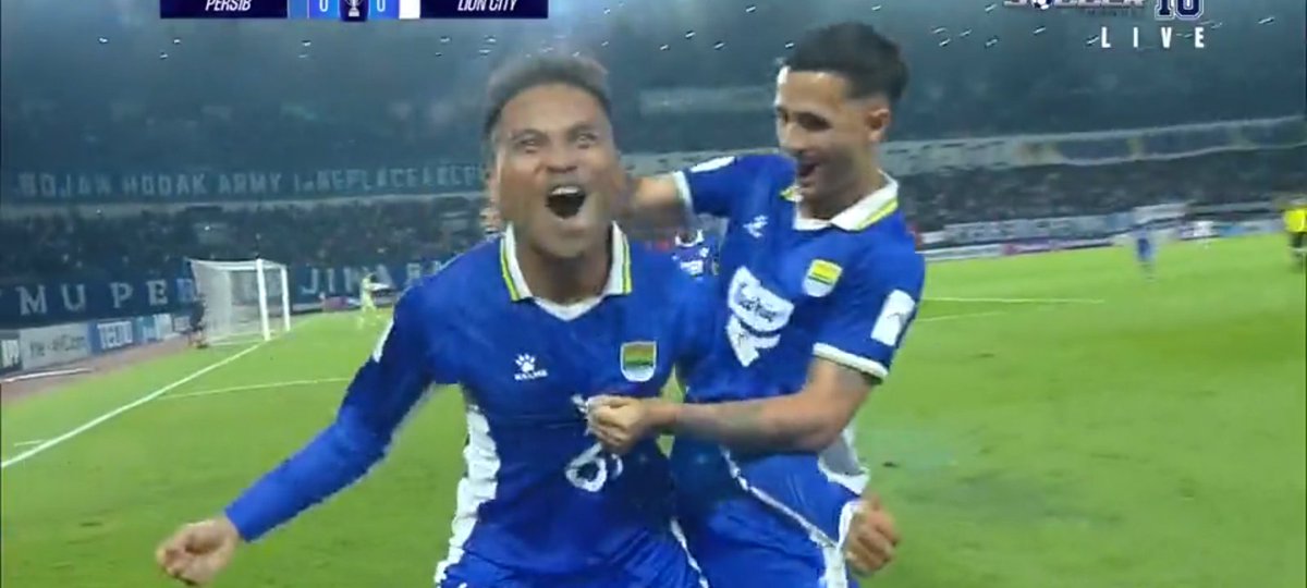 JaySmpson's tweet photo. #PERSIB 1-0 #LionCitySailors https://t.co/NjnJoRNp9M