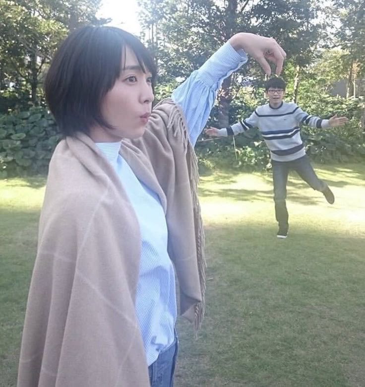 아니난 이짤때문에 호시노겐 제정신으로못보겟음ㅅㅂ존나웃겨 각키는블랙핑크같애 겐상은그냥찐따