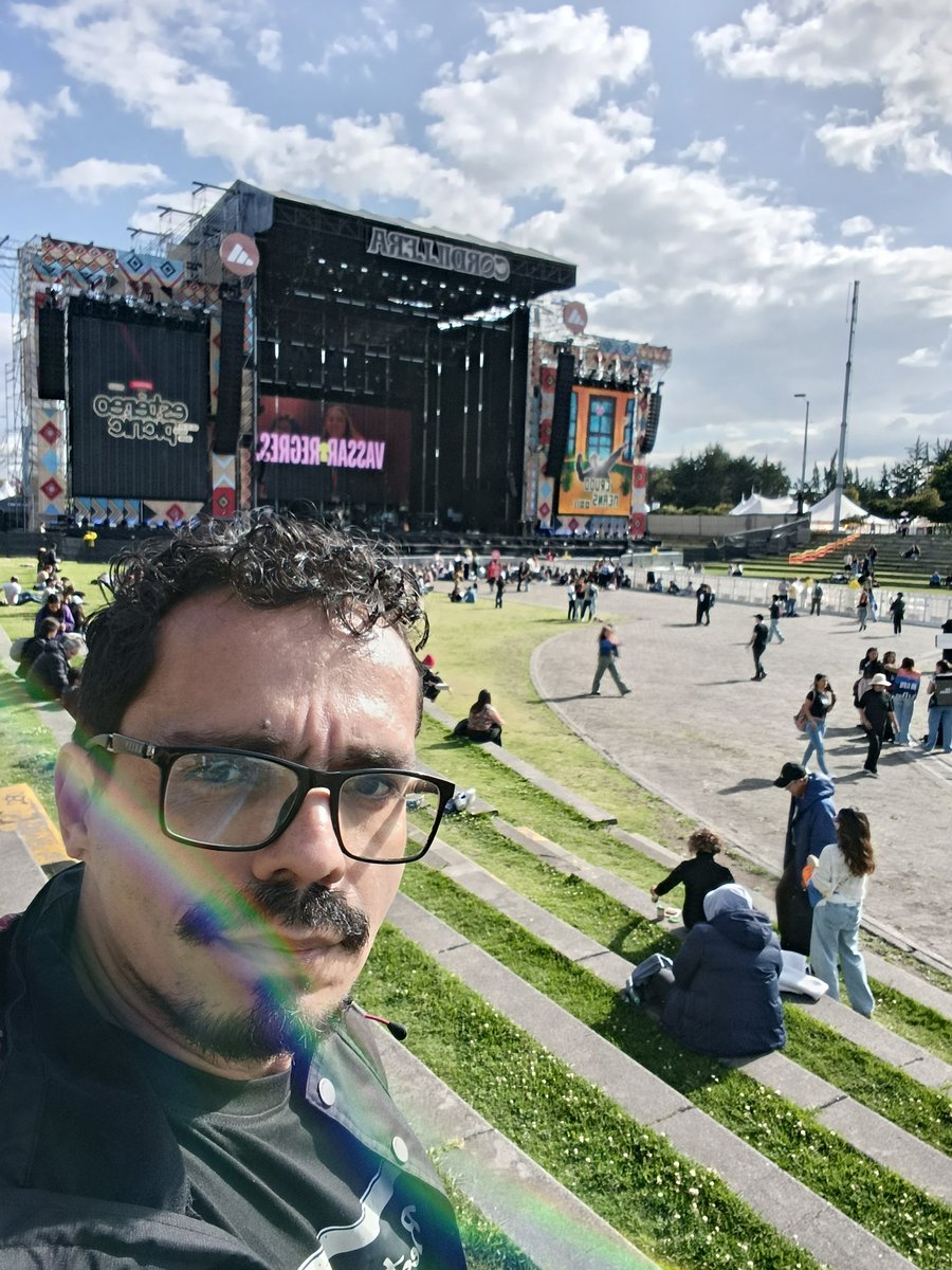 Untalcesar's tweet photo. Tengo guayabo post #festivalcordillera https://t.co/9hId6gbZhB