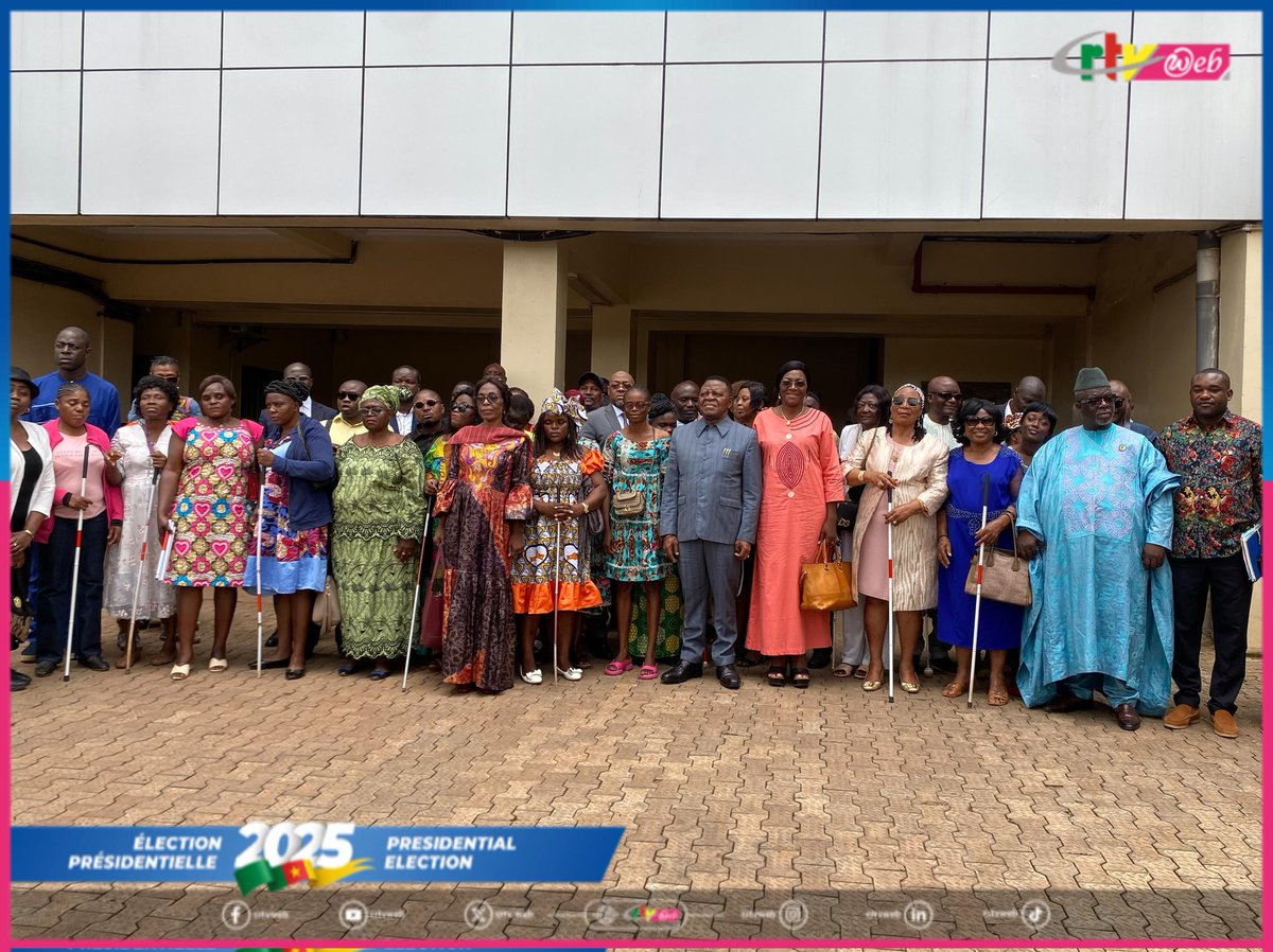 CRTV_web's tweet photo. The Director General of Elections Cameroon, Dr. Erik Essousse on Wednesday, September 17, launched an awareness campaign on the use of tactile envelope for visually impaired voters at #Elecam Headquarters in Yaounde.
#Vote237
#Election2025
#Presidentielle2025 https://t.co/8aCuSrpRxX