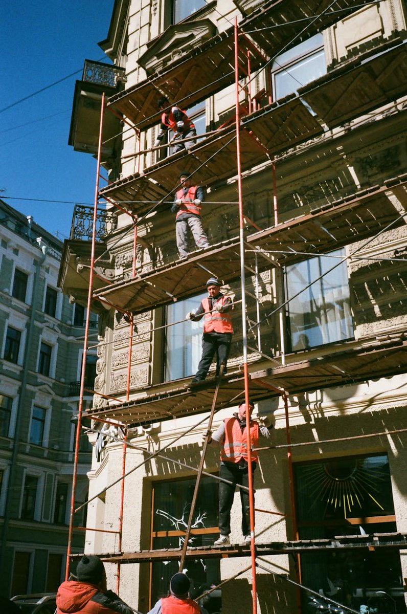 roberttabb337's tweet image. Ensuring every corner is secure and accessible 🌟👷‍♂️ #ScaffoldSafety #ConstructionInnovation
#securestructures #safescaffolding #buildingexcellence #worksitesafety #safetyfirst