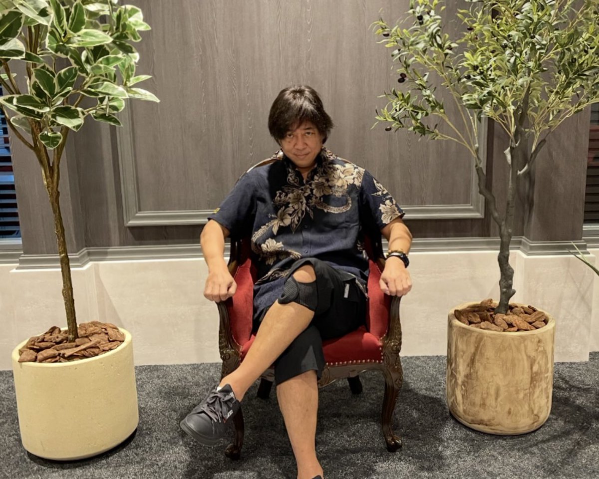 大張正己 /Masami Obari (@g1_bari) on Twitter photo 座らざるを得なかった🤖⭐️🐺
#SNK #餓狼伝説 #CotW #masamiobari 座らざるを得なかった🤖⭐️🐺
#SNK #餓狼伝説 #CotW #masamiobari
