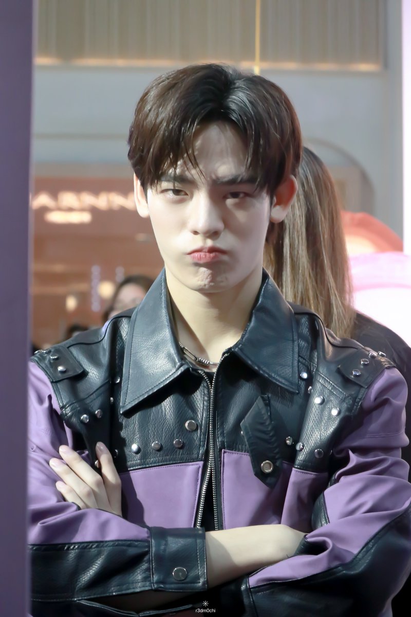 ชั้นดื้อตรงไหนหรอ 😾 !

✳︎ #porsuppakarn #POR_DEXX
MILLE MAX CONFIDENCE DEXX
#MilleMaxYourConfidencexDexx