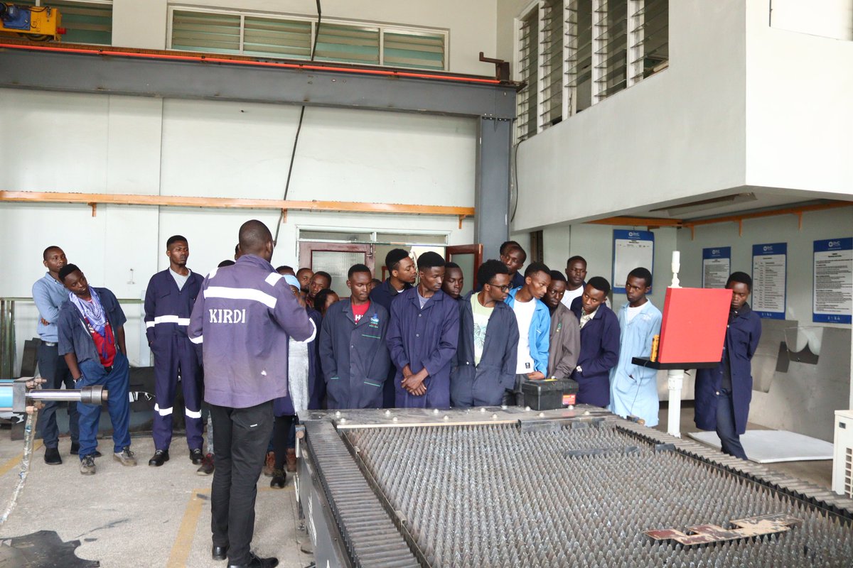 Qishki oqshom porno Porno video: Opa akasining sikini yaxshi koradi