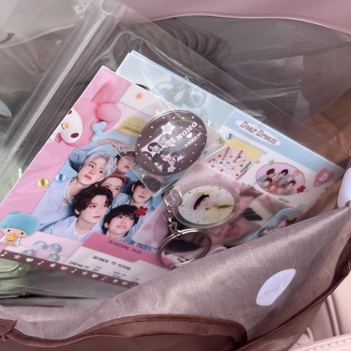 lattenamin's tweet photo. เจอกอวน้องดรีมคอนเกินมา 10กว่าเซ็ตเลย ใครยังอยากได้อยู่มั้ย เดี๋ยวพ้มมาลงให้เมนชั่นพน. (ออกแค่ค่าส่ง) 🎀🍎คับ https://t.co/XKc2mFEqoM