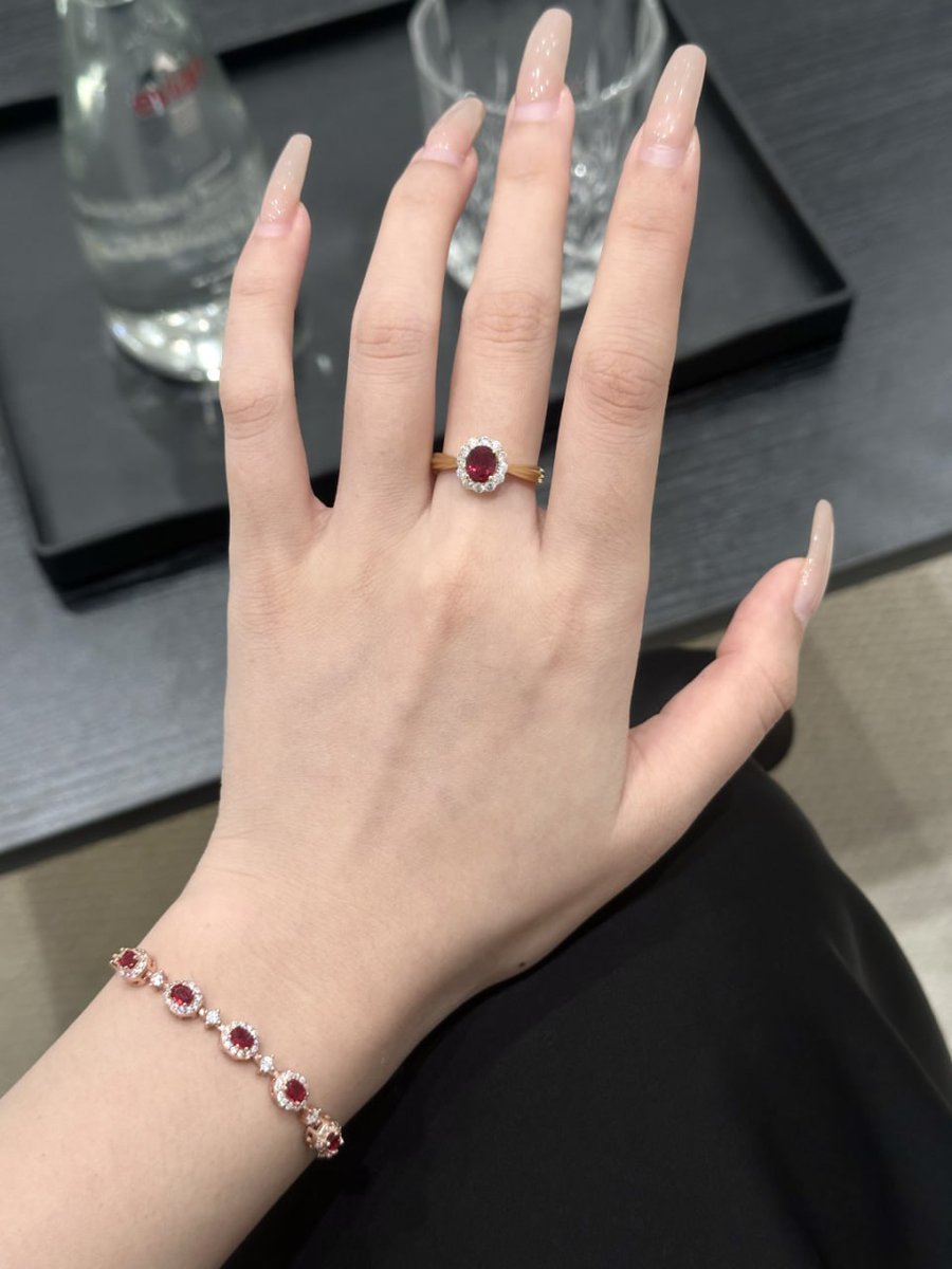 anongeohj's tweet image. Every gem tells a story… this one says glamour 💎❤️