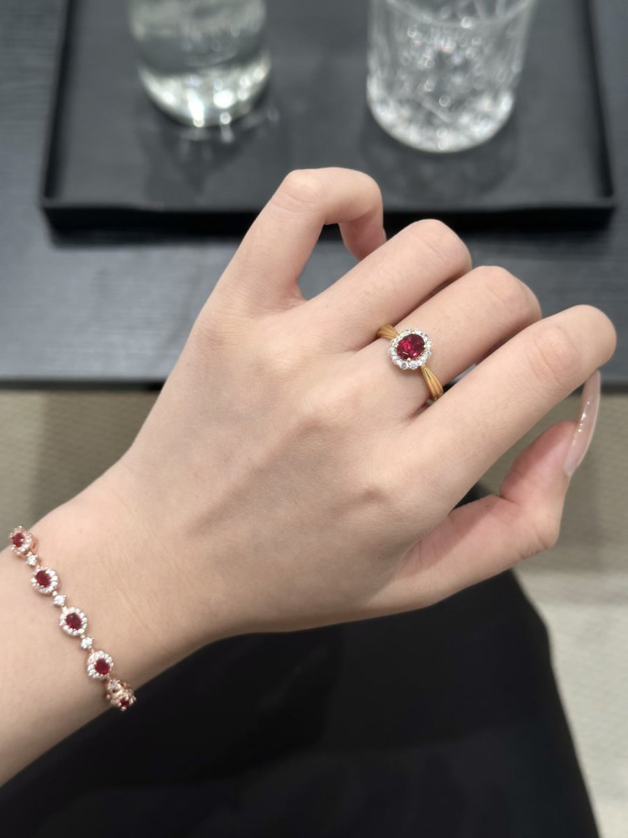 anongeohj's tweet image. Every gem tells a story… this one says glamour 💎❤️